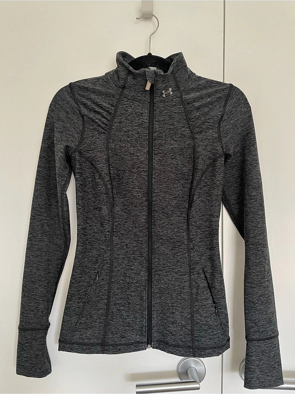 Under Armour Gray Full-Zip Fitted Jacket Size XS🏃🏻♀️
